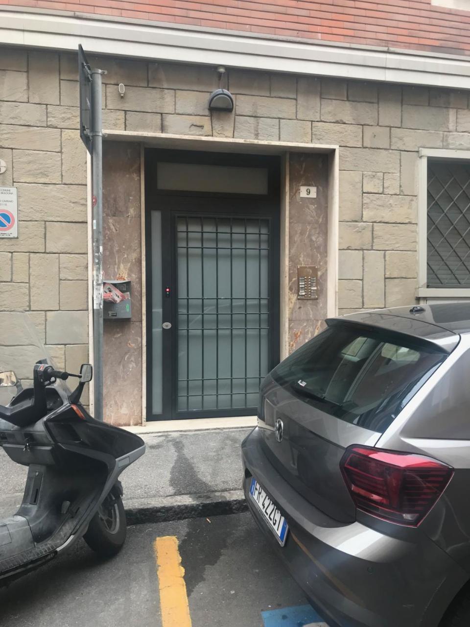 Avesella 9, Bologna